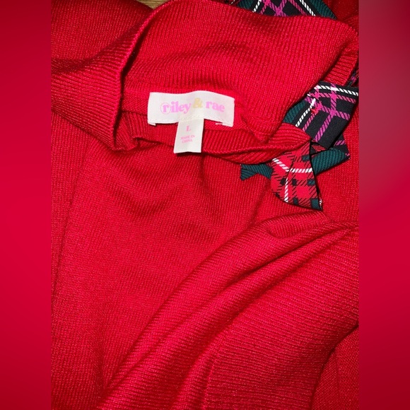 Riley & Rae red sweater with plaid bow embellishment - size large - nwt - Picture 7 of 8